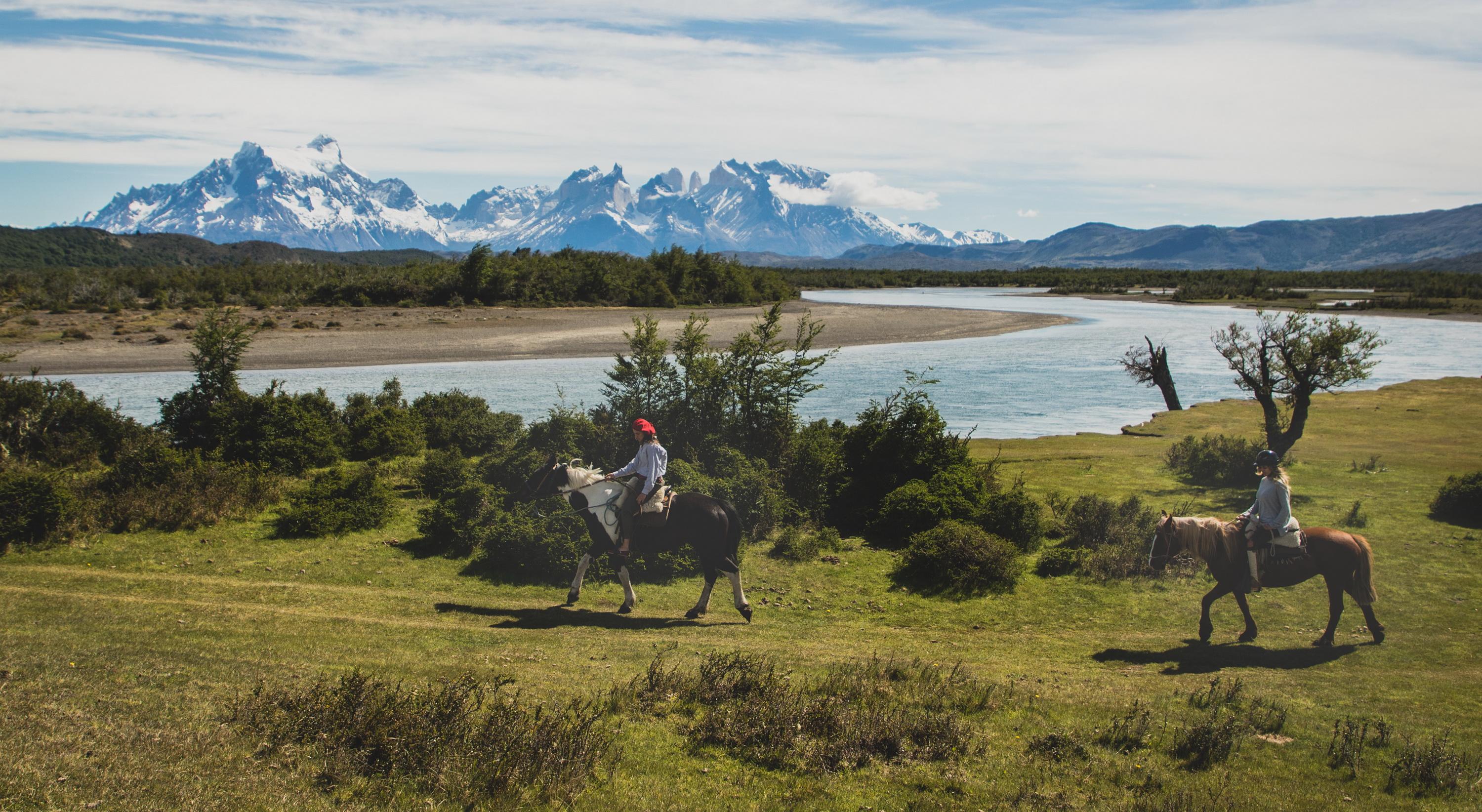 Rio Serrano Hotel And Spa Torres del Paine National Park Bagian luar foto
